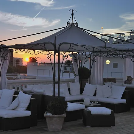 Italia Palace Otel 4*