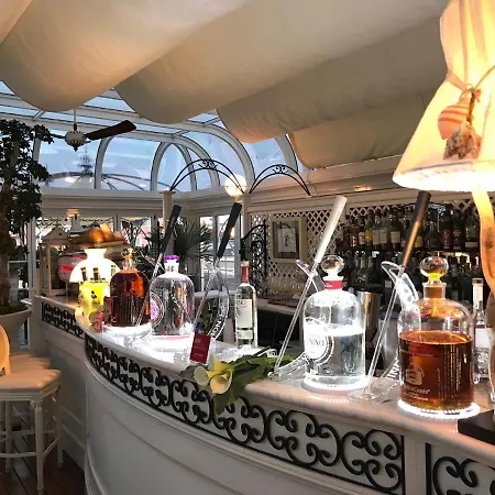 Italia Palace Отель Линьяно-Саббьядоро