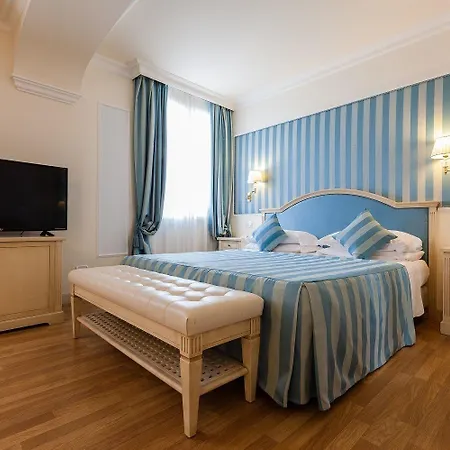 Italia Palace ליגננו סביאדורו