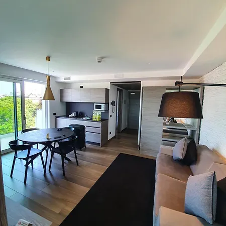 מלון Italia Palace 4*