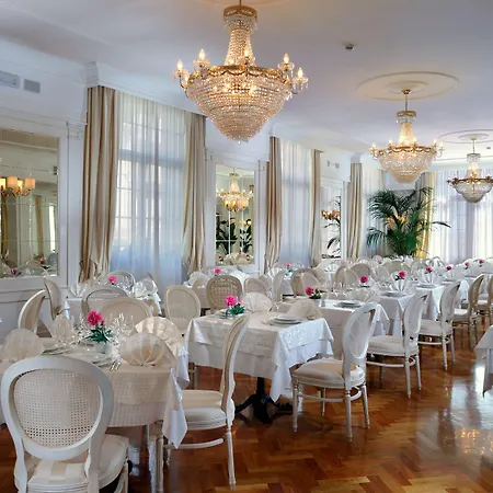 Italia Palace Hotel 4*