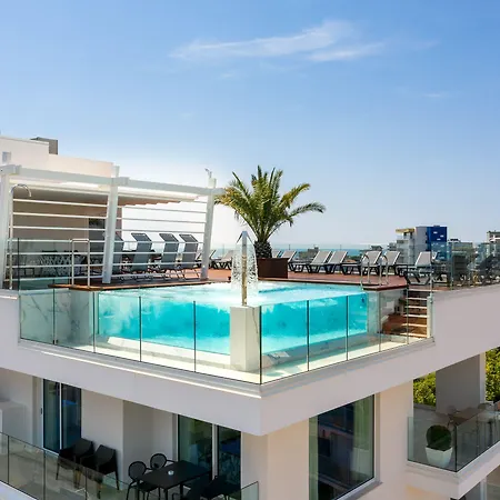 Italia Palace 4* ליגננו סביאדורו