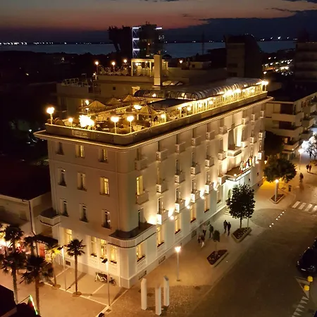 Italia Palace ליגננו סביאדורו