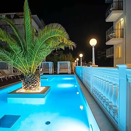 Italia Palace لينانو سابيادورو