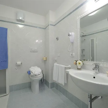 Otel Italia Palace 4*