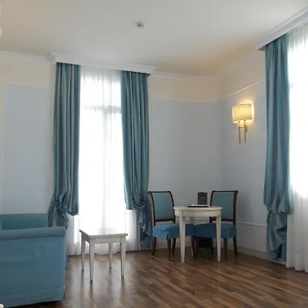 Отель Italia Palace