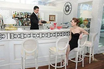 Italia Palace Otel