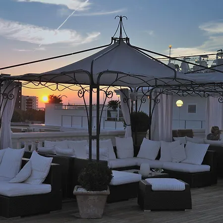 Italia Palace 4* ליגננו סביאדורו