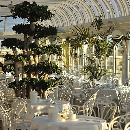 Italia Palace 4* ליגננו סביאדורו