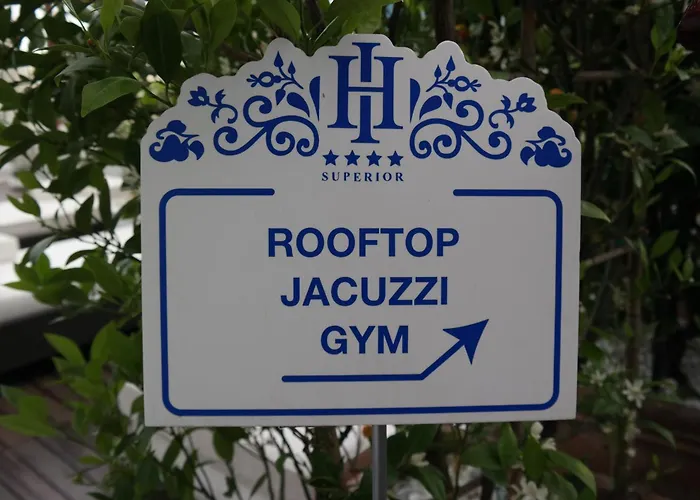 Italia Palace Szálloda