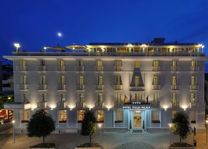 Italia Palace 4*