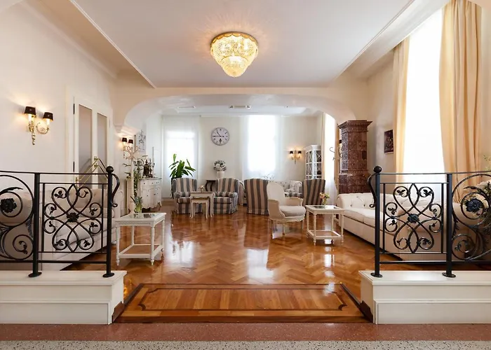 Italia Palace Szálloda