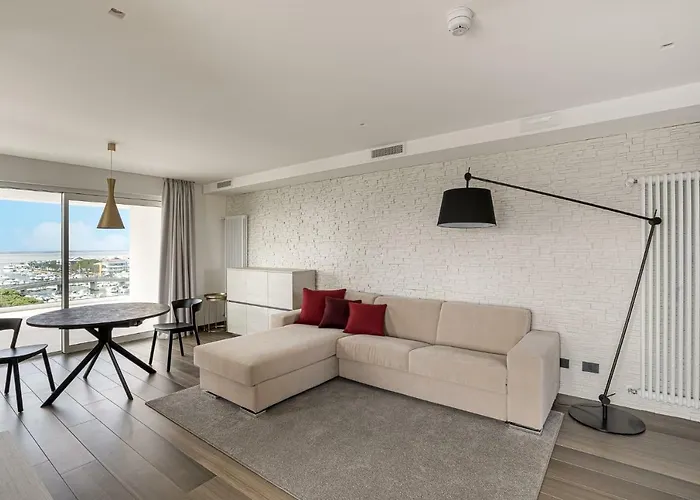 Szálloda Italia Palace 4*